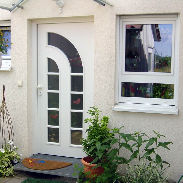 Baisch Haustüre mit Bogenfenster